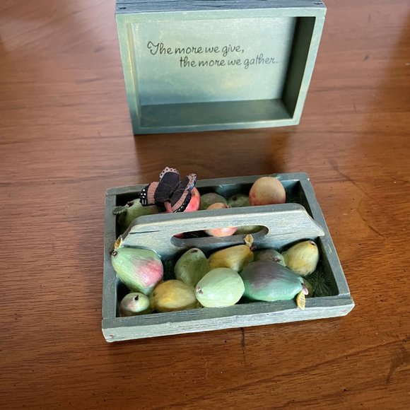 Marjolein Bastin Nature's Sketchbook For Hallmark Fruit/Butterfly Trinket Box - Picture 1 of 13